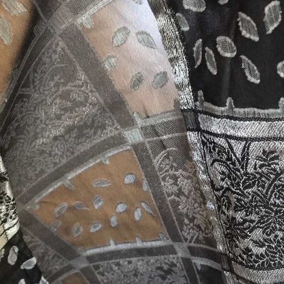 Semi sheer blouse - Picture 10 of 11